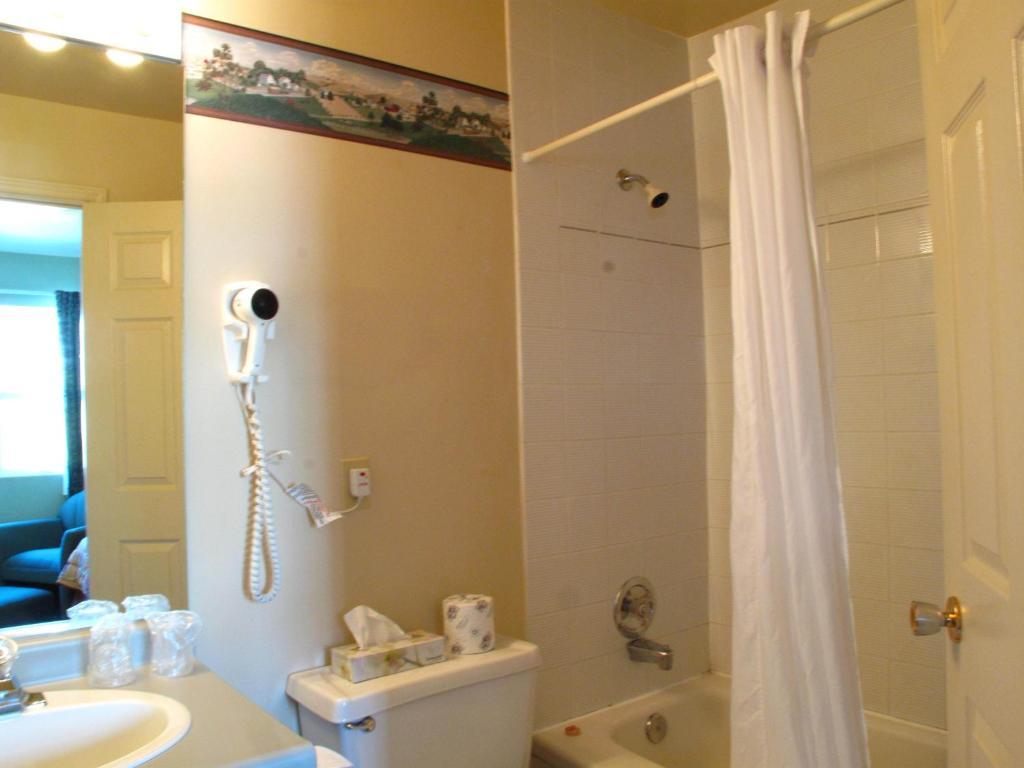 Brigantine Inn Lunenburg Oda fotoğraf