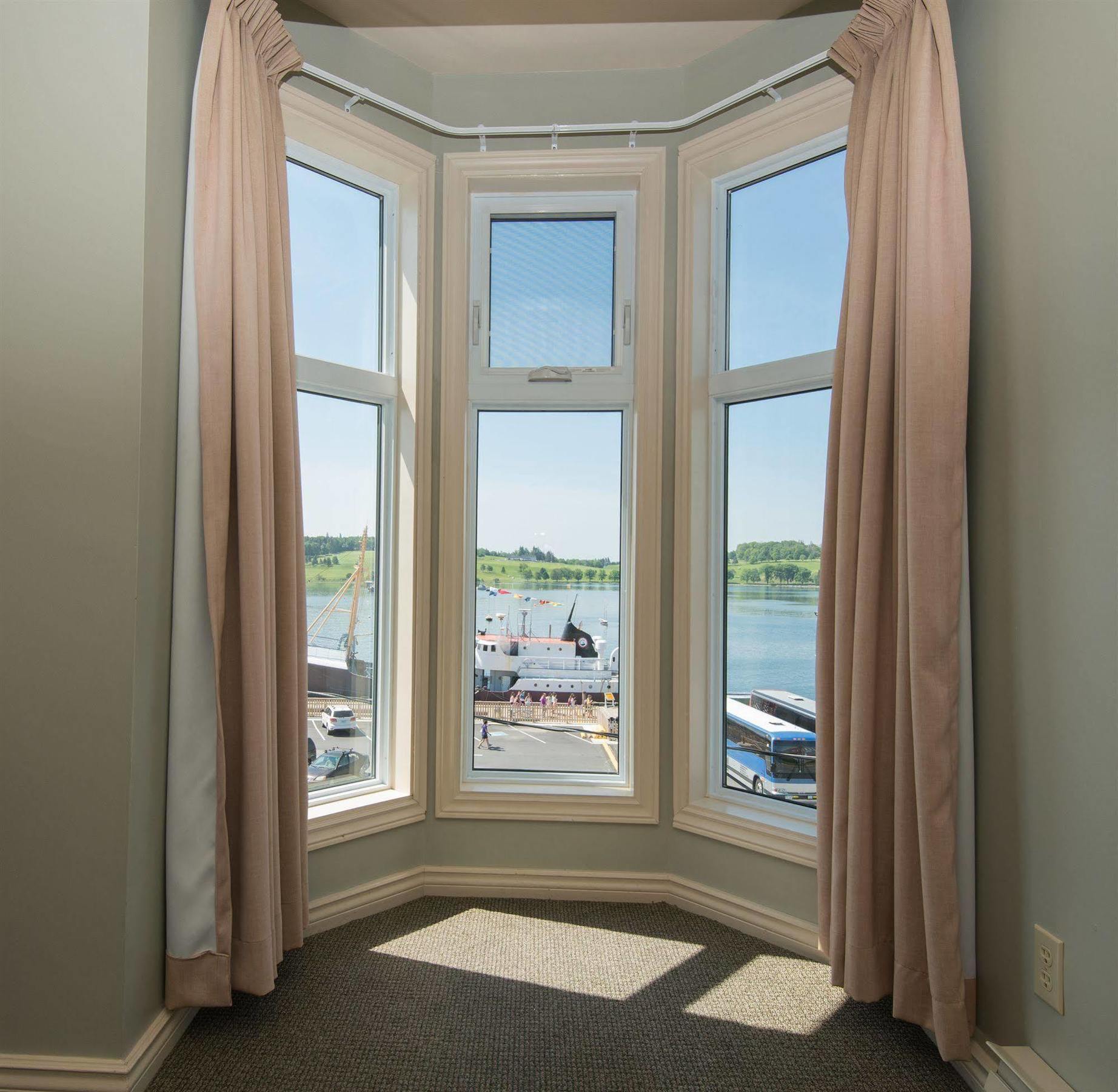 Brigantine Inn Lunenburg Dış mekan fotoğraf